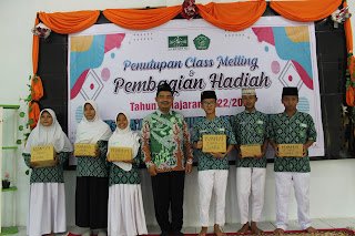 Penutupan Class Metting & Pembagian Hadiah