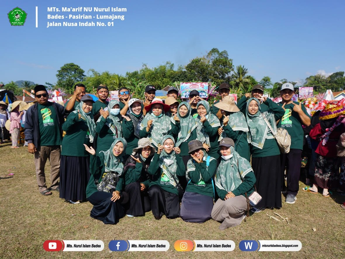 Pawai Budaya Nusantara di Karnaval Desa Bades