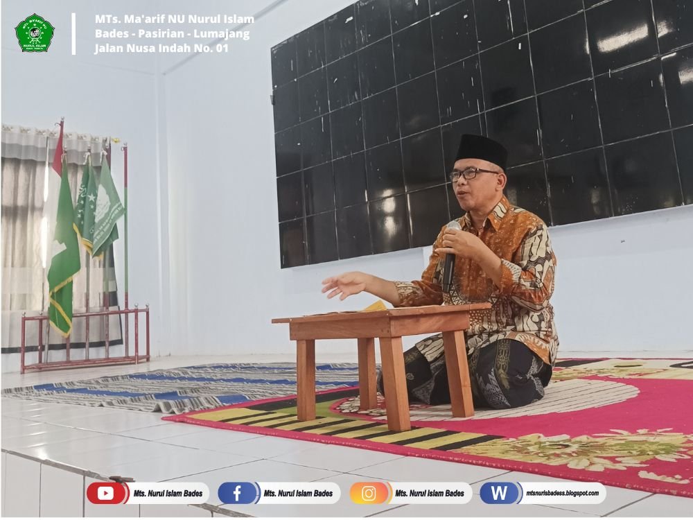 Pembacaan kitab Ta'lim Muta'alim dan pembacaan Dalailunnajah dalam Rutinan Kamis legi